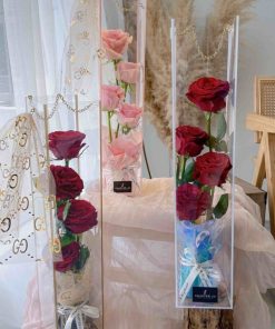 Minimalist Standing Roses